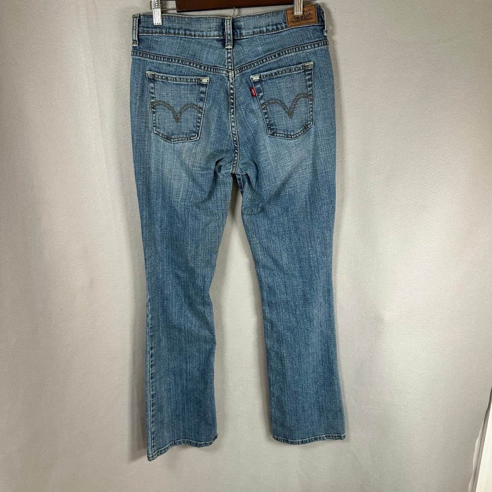 VTG Levi's 515 Bootcut Jeans Women's Size 6M Blue Medium Wash Denim - Picture 13 of 16